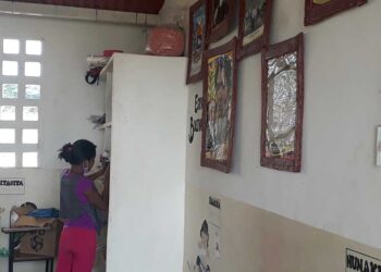 Kapé-Kapé: 15 mil niños indígenas están afectados por deterioro de infraestructura educativa en Delta del Orinoco