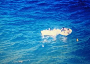 Rescatan a cuatro de los ocho desaparecidos tras naufragio en lancha que zarpó de Higuerote