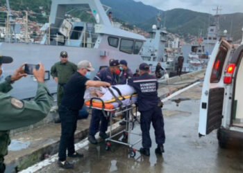 Higuerote:Autoridades identifican a mujer fallecida tras rescate de familia en altamar