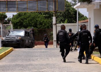 Atraparon a dos presuntos robacelulares en El Tigre