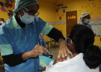 Reportan llegada de nuevo lote de vacunas rusas al estado Anzoátegui