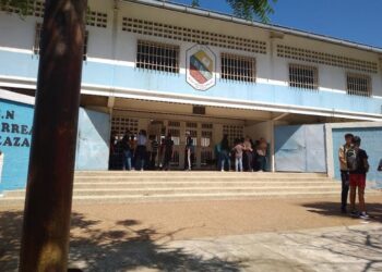 Colegios que no son centros de votación también suspendieron actividades en el marco de las elecciones del 21-N