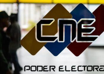 CNE anunció puntos de recolección de firmas para el referendo revocatorio