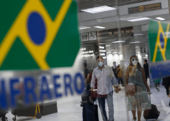 La variante ómicron llega a Latinoamérica a través de Brasil