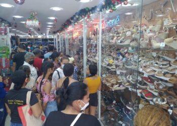 Gremio y Seniat debatieron propuestas para que comerciantes de Barcelona operen en orden