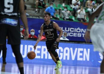 Gladiadores venció a Guaiqueríes en duelo de equipos orientales