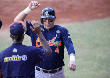 Caribes sigue enrrachado al vencer a Bravos y se aferró en la cuarta plaza