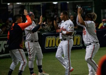 Caribes venció a Águilas y se metió en puestos de clasificación