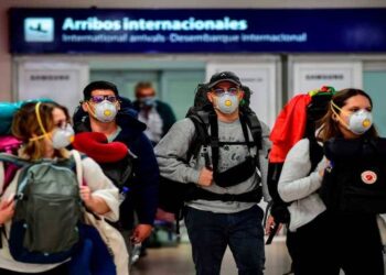 Argentina detecta primer caso de ómicron en viajero de África