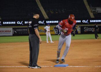 Cardenales vapuleó a Navegantes en Valencia
