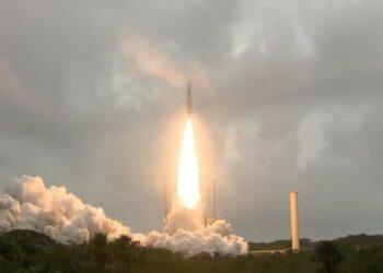 Telescopio James Webb fue lanzado al espacio
