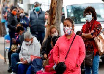Gobierno de México aplicará dosis de refuerzo para médicos y maestros