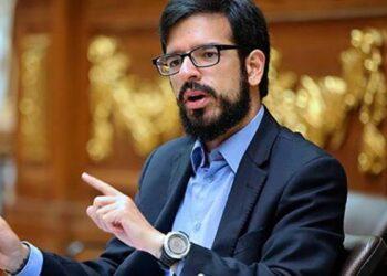 Miguel Pizarro advierte sobre peligros que enfrentan los migrantes venezolanos