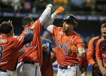 Caribes se la volvió a aplicar a Magallanes y ya domina 2-0 la serie final (+Fotos)