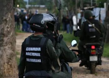 Reportan enfrentamientos en Barrancas del Orinoco