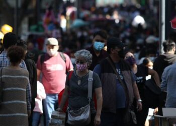 América comenzó el 2022 con  102 millones de casos de coronavirus