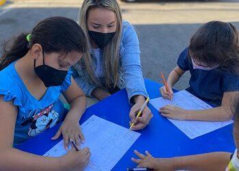 Niños pintaron “Lechería de colores” por aniversario municipal