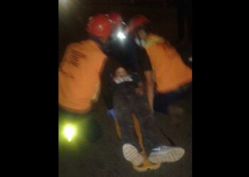 Un motorizado salió herido al estrellar su moto contra un objeto fijo