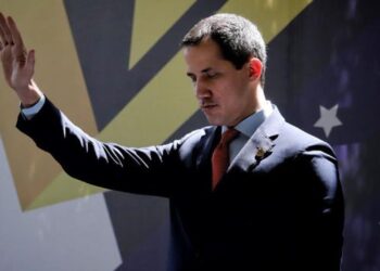 Vecchio alerta que Maduro prepara el terreno para encarcelar a Guaidó