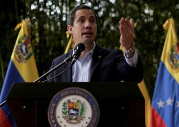 Guaidó: "Vamos a insistir en condiciones para elecciones libres y justas"