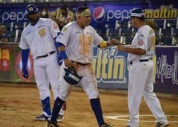 Navegantes se lució en casa al derrotar 12-3 a Caribes