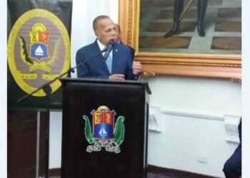 Rosales informa que conversó con El Aissami sobre la gasolina