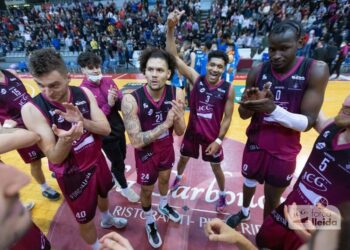 Con destacada actuación, Michael Carrera lideró triunfo Forca Lleida en España