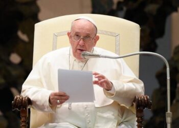 Papa Francisco pidió no condenar hijos con distinta orientación sexual