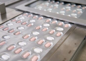 Autorizan en la UE el Paxlovid, un antiviral oral de Pfizer contra la covid-19