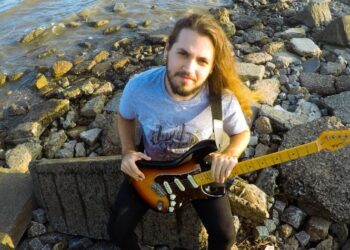 Guitarrista Pedro Lacruz presentó su nuevo disco