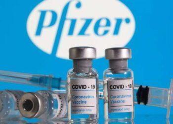 Pfizer tendrá lista en marzo una vacuna contra ómicron