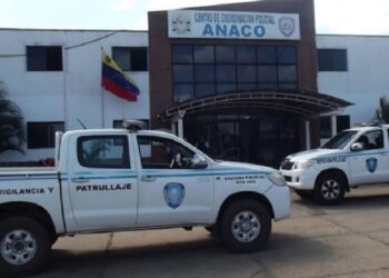 Atraparon a dos presuntos distribuidores de marihuana cerca de una escuela