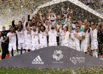 Real Madrid batió al Athletic Club y levantó la Supercopa de España 2022