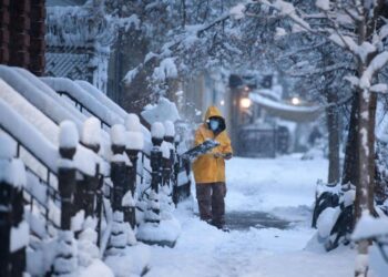 Tormenta invernal causó apagones y obligó a cancelar vuelos en EEUU