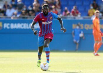 Umtiti renovó su contrato con FC Barcelona