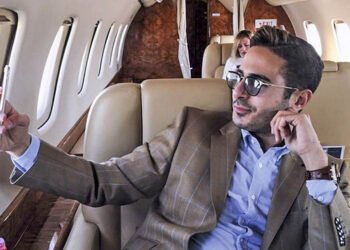 El "Estafador de Tinder" cobra entre 300 y 1.400 dólares por saludo