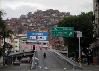 OVV: El 48% de los venezolanos no se sienten seguro en el barrio donde residen