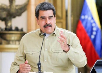 Gobierno manifiesta preocupación tras invasión a Ucrania y Oposición rechaza poner a Venezuela al servicio de Putin