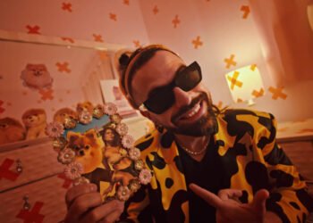 Mike Bahía lanza "Ay amor" junto con Ñejo y Guaynaa