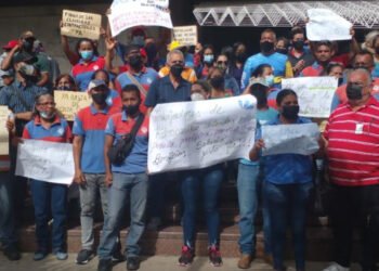 Trabajadores exigieron que Hidrocaribe invierta recaudación en mejores salarios