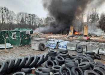 Autoridades rusas amenazan con sanciones a quienes participen en manifestaciones contra la guerra