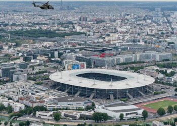 UEFA retira a Rusia como sede de la final de Champions y la muda a Francia