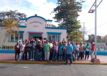 Trabajadores de la alcaldía de Guanta no descartan huelga de brazos caídos