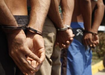 PNB arrestó a tres individuos en la zona metropolitana por estar solicitados