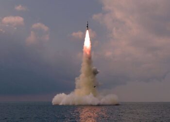 EEUU, Japón y Corea del Sur condenan lanzamientos de misiles de Corea del Norte