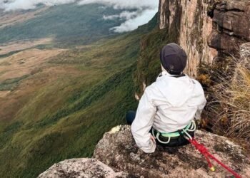 Mickel Melamed escaló a la cima del tepuy Roraima (+Fotos)