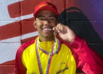 Dixon Pérez: Un nadador anzoatiguense que pone la mira en los Juegos Olímpicos