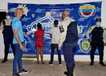 Apresaron a dos supuestos jibaros y tres robacelulares