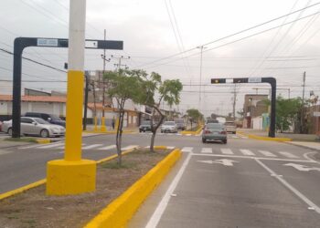 Alcaldesa entregó rehabilitación de la avenida El Ejército de Barcelona