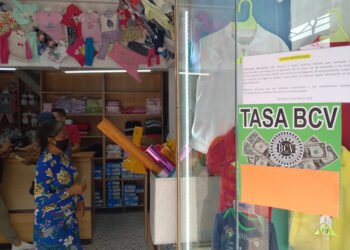 Raad: 90% de pequeños y medianos comerciantes necesitan créditos para hacer funcionar impuesto a la compra en divisas